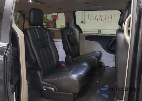 2015 Chrysler Town & Country Touring-L from USA, damaged, VIN 2C4RC1CG2FR727135